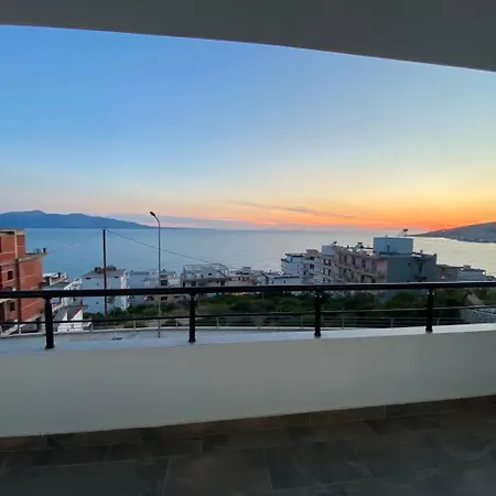 Sunset Horizon شقة